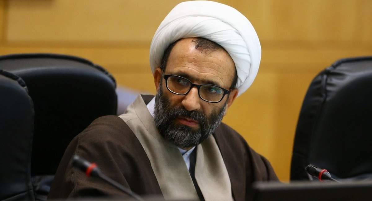 سلیمی: برگرداندن قانون حجاب توسط دولت هیچ‌گونه محمل قانونی ندارد