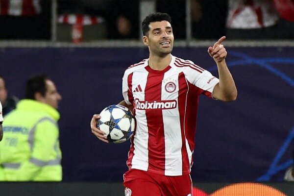 مهدی طارمی در لباس المپیاکوس